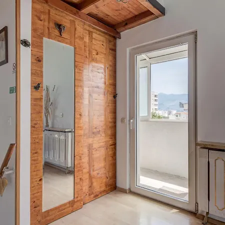 Spacious W Three Balconies And Parking Apartment *